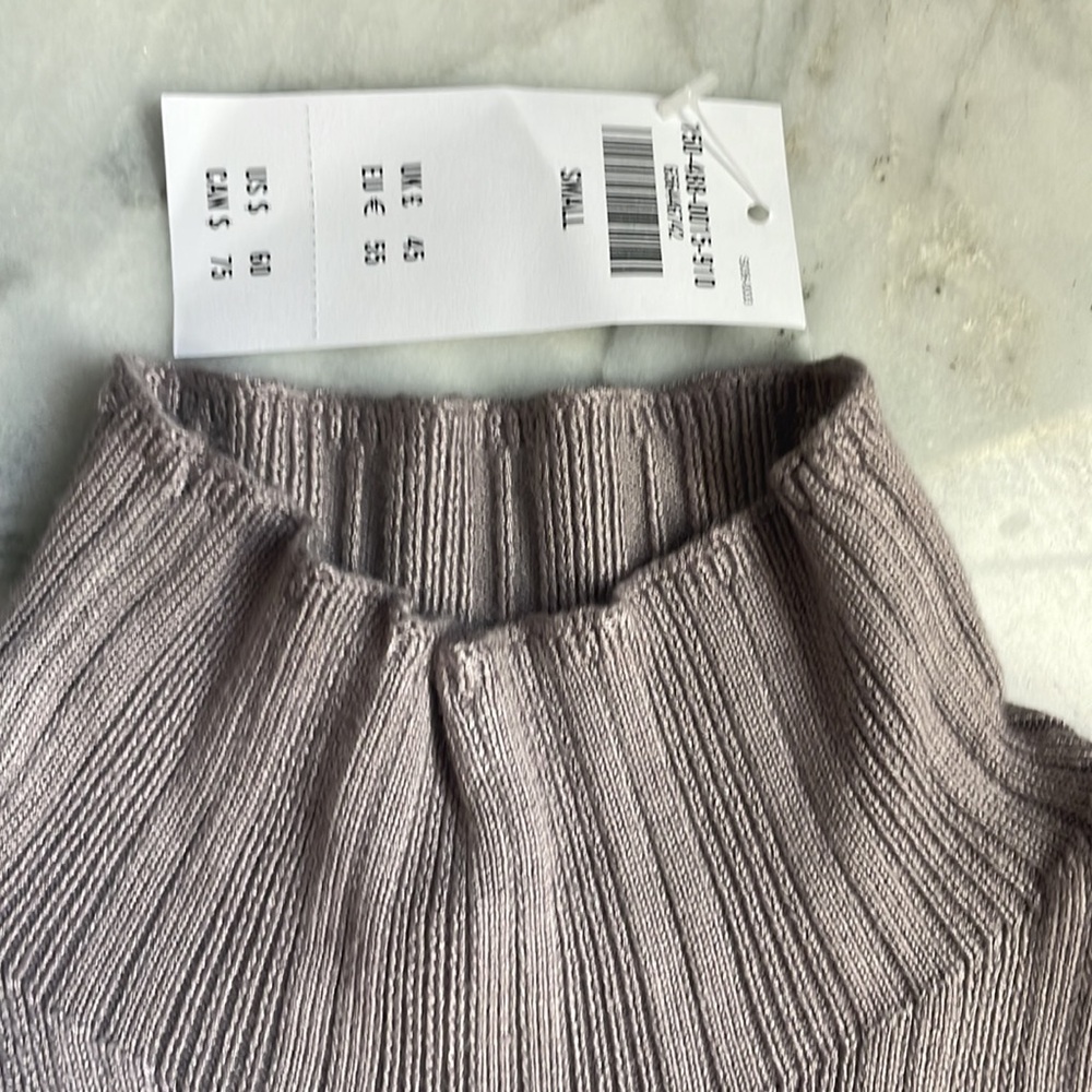 Abercrombie & Fitch mock neck long sleeve shirt. Size s - Picture 3 of 3